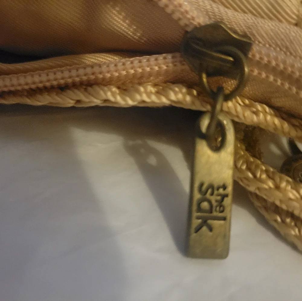 Handcrafted Macrame Sak Crochet Crossbody, Bag Charm, Bohemian Boho-chic - Picture 8 of 13